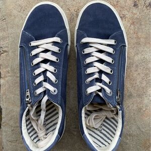 Taos Footwear Z-Soul Blue Canvas Sneakers